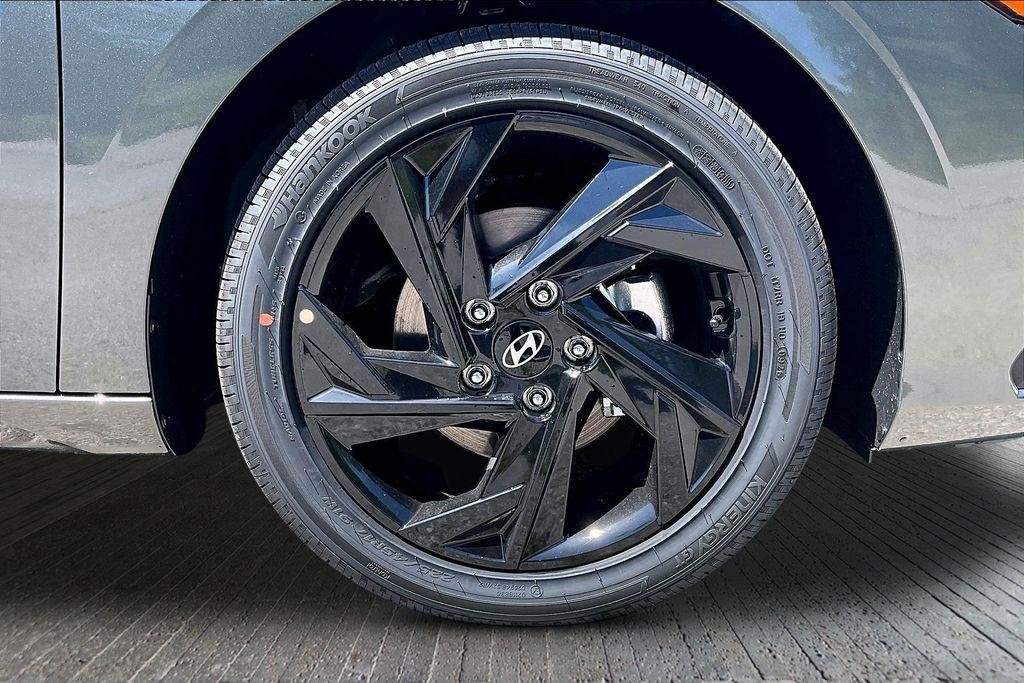 New 2026 Amazon Gray Hyundai SEL Sport image 13