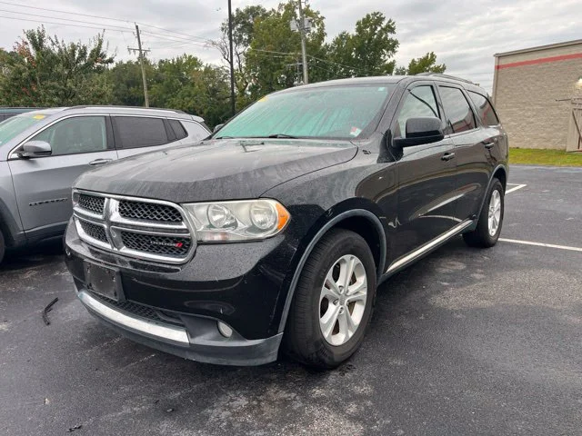Used 2013 Black Dodge SXT image 2