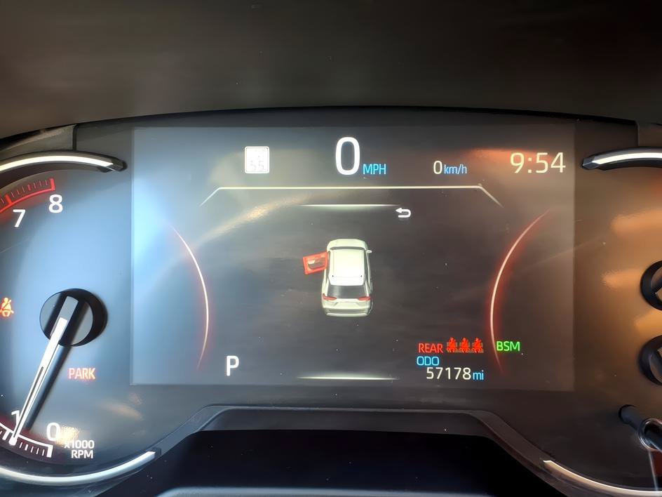 Used 2024 Ice Cap Toyota XLE image 26