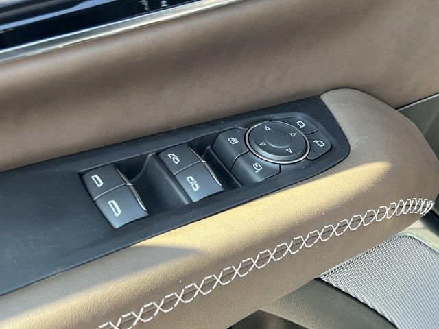 2026 GMC Yukon XL Denali Ultimate - Photo 16