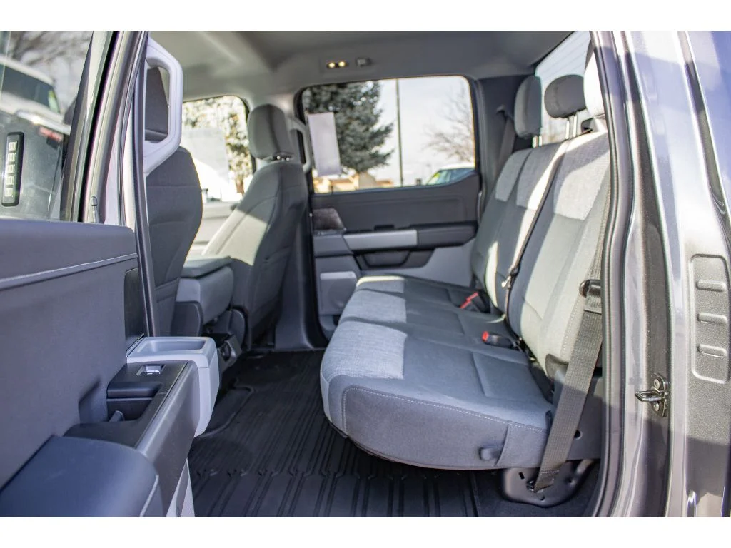New 2026 Carbonized Gray Metallic Ford XLT image 38