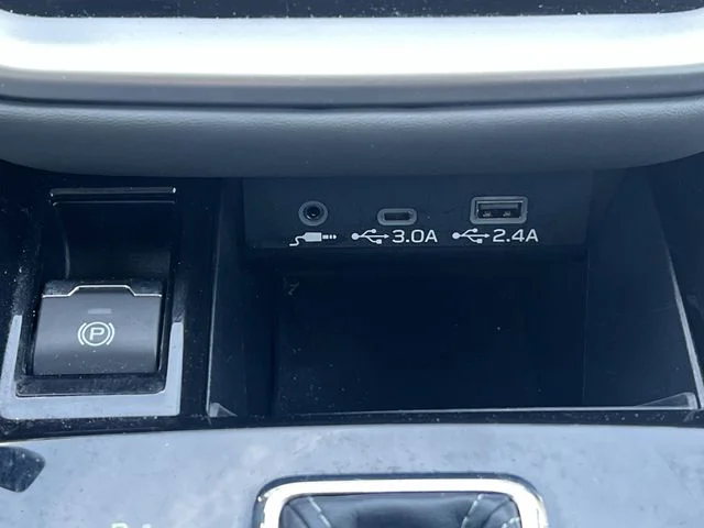 Used 2025 Silver Subaru Onyx Edition image 6