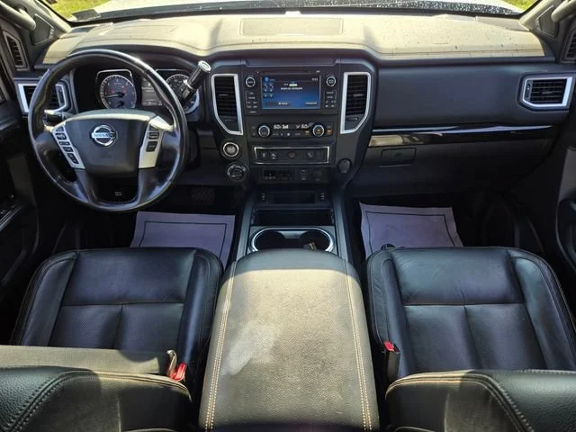 Used 2018 White Nissan SL image 14