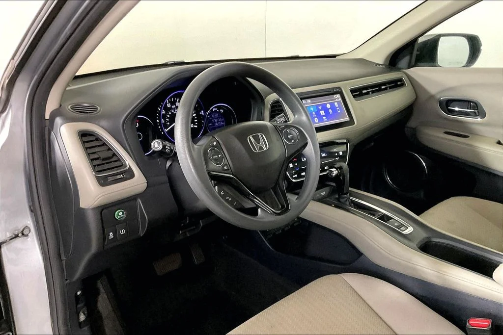 Used 2018  Honda EX image 14