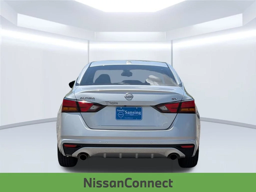 Used 2023 Silver Nissan 2.5 SV image 6