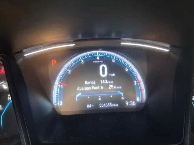 Used 2019  Honda LX image 4