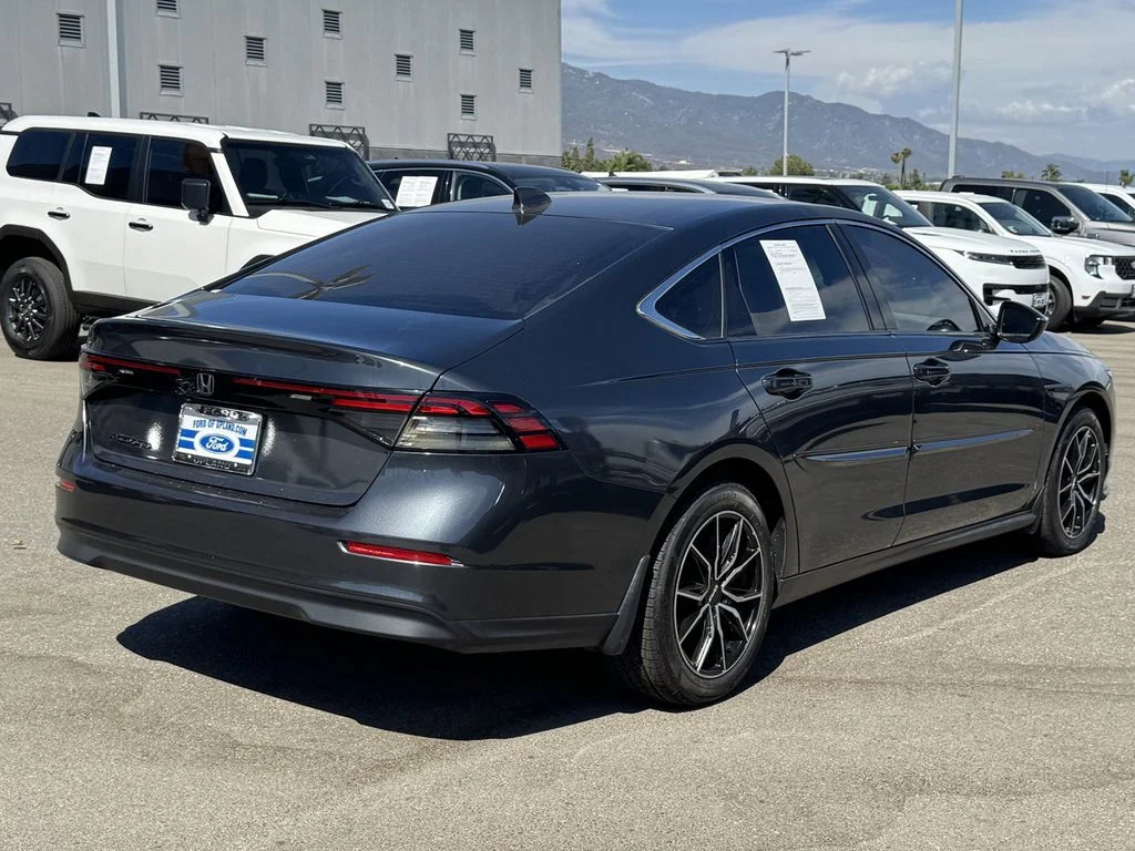 Used 2023 Gray Metallic Honda EX image 8