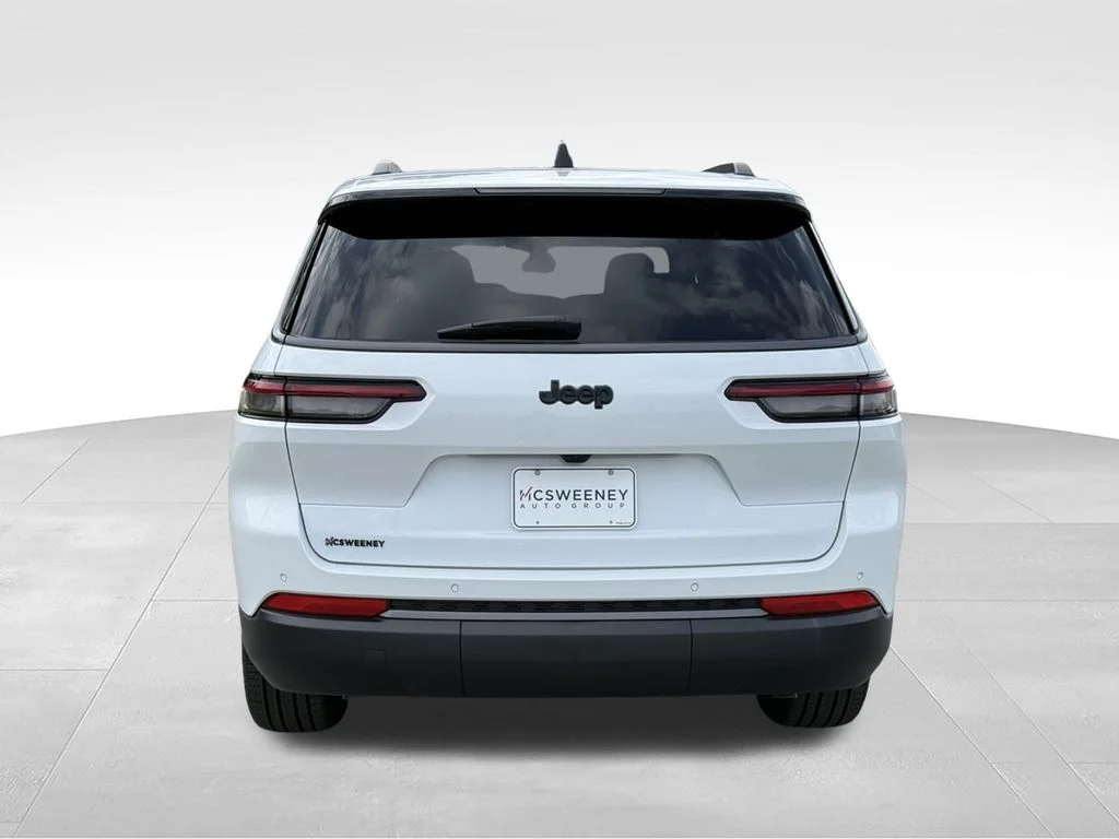 New 2026 Bright White Clear-Coat Exterior Paint Jeep Limited image 5