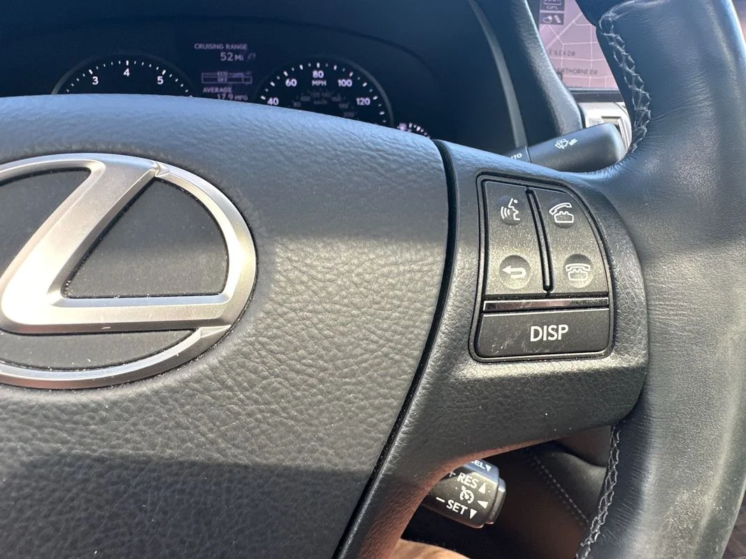 Used 2014  Lexus  image 20