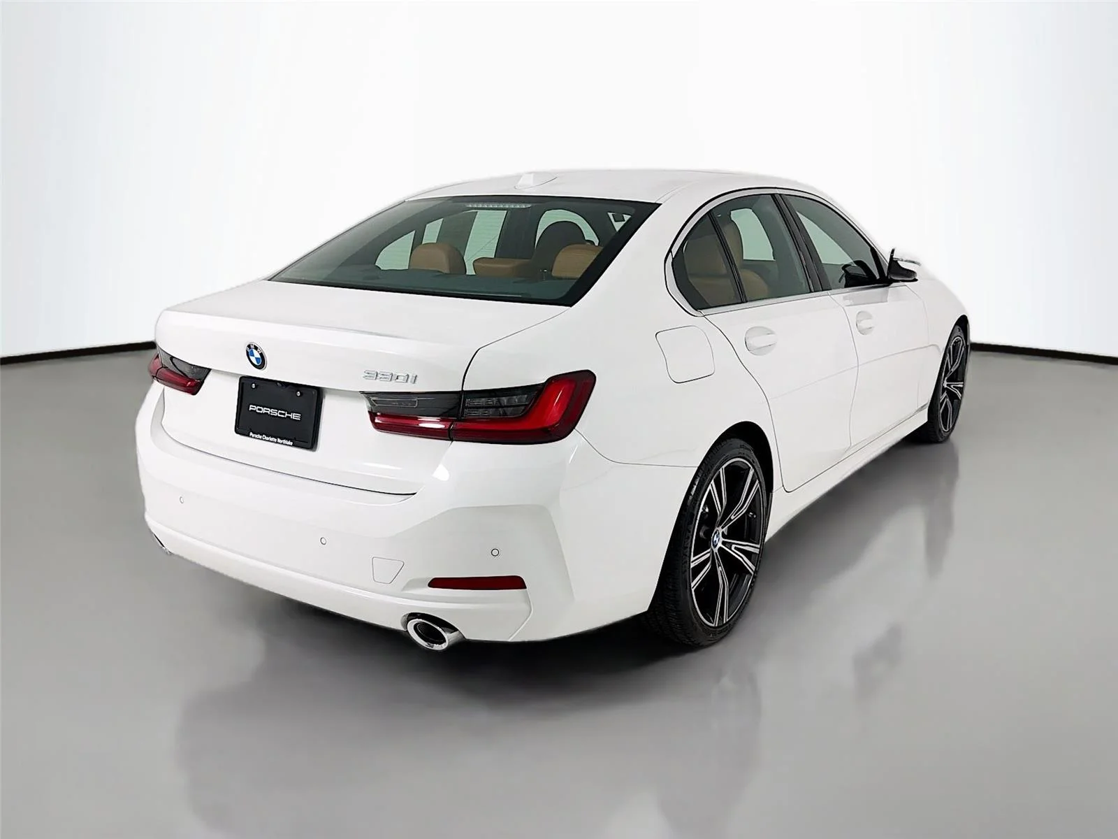 Used 2024 Alpine White BMW 330i image 23