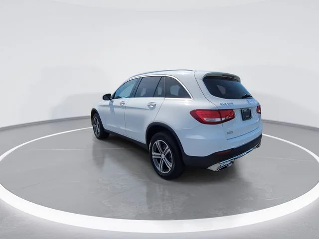 Used 2017 White Mercedes-Benz GLC 300 image 6