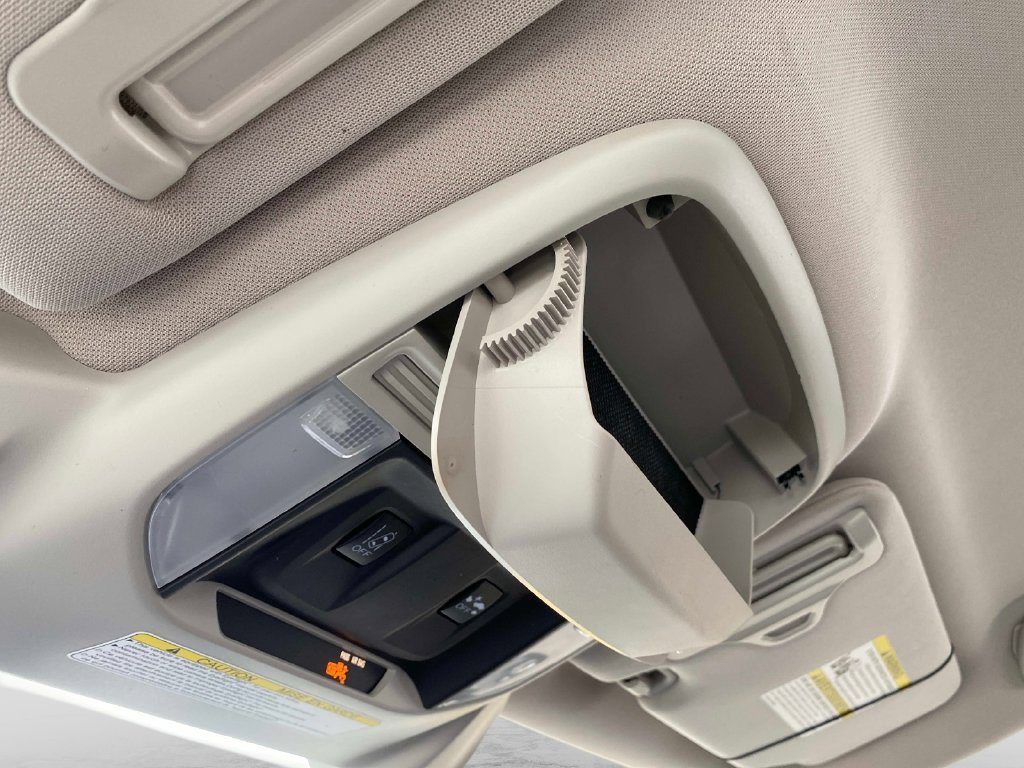 Used 2020 Gray Subaru Base image 28
