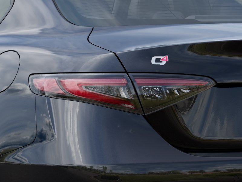 New 2026 Vulcano Black Metallic Exterior Paint Alfa Romeo Base image 5
