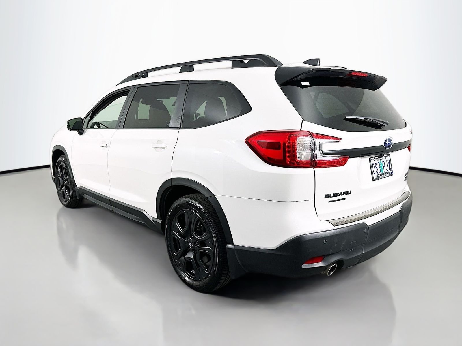 Used 2023 Crystal White Pearl Subaru Onyx Edition image 5