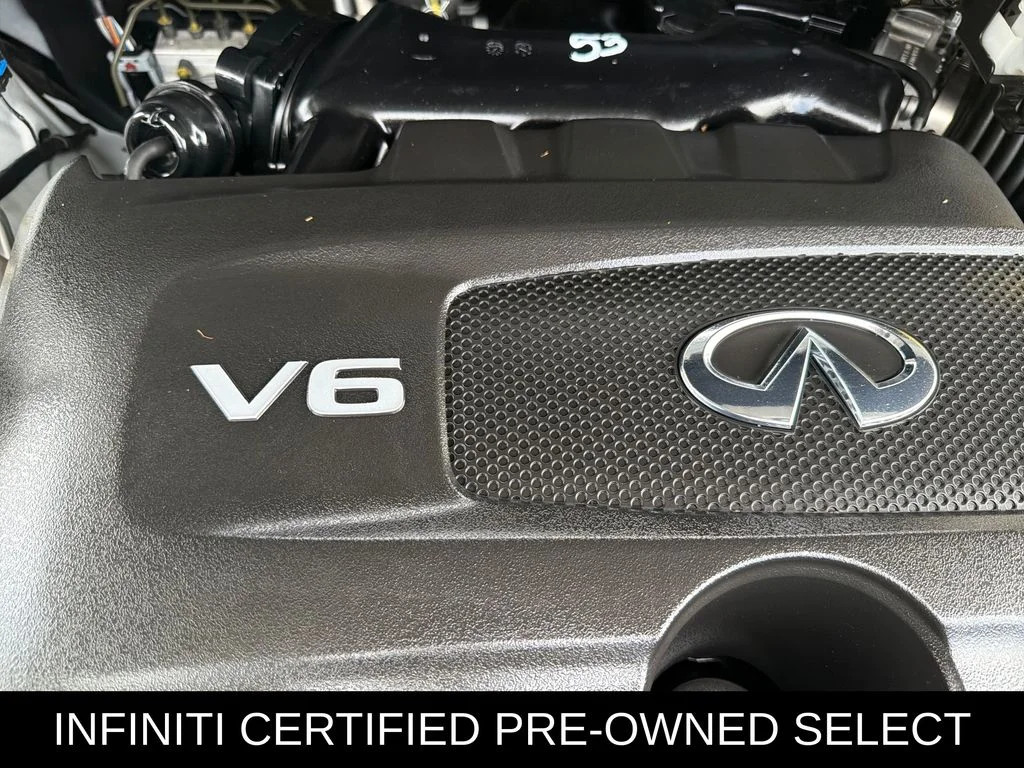 Certified Used 2023 Majestic White INFINITI LUXE image 17