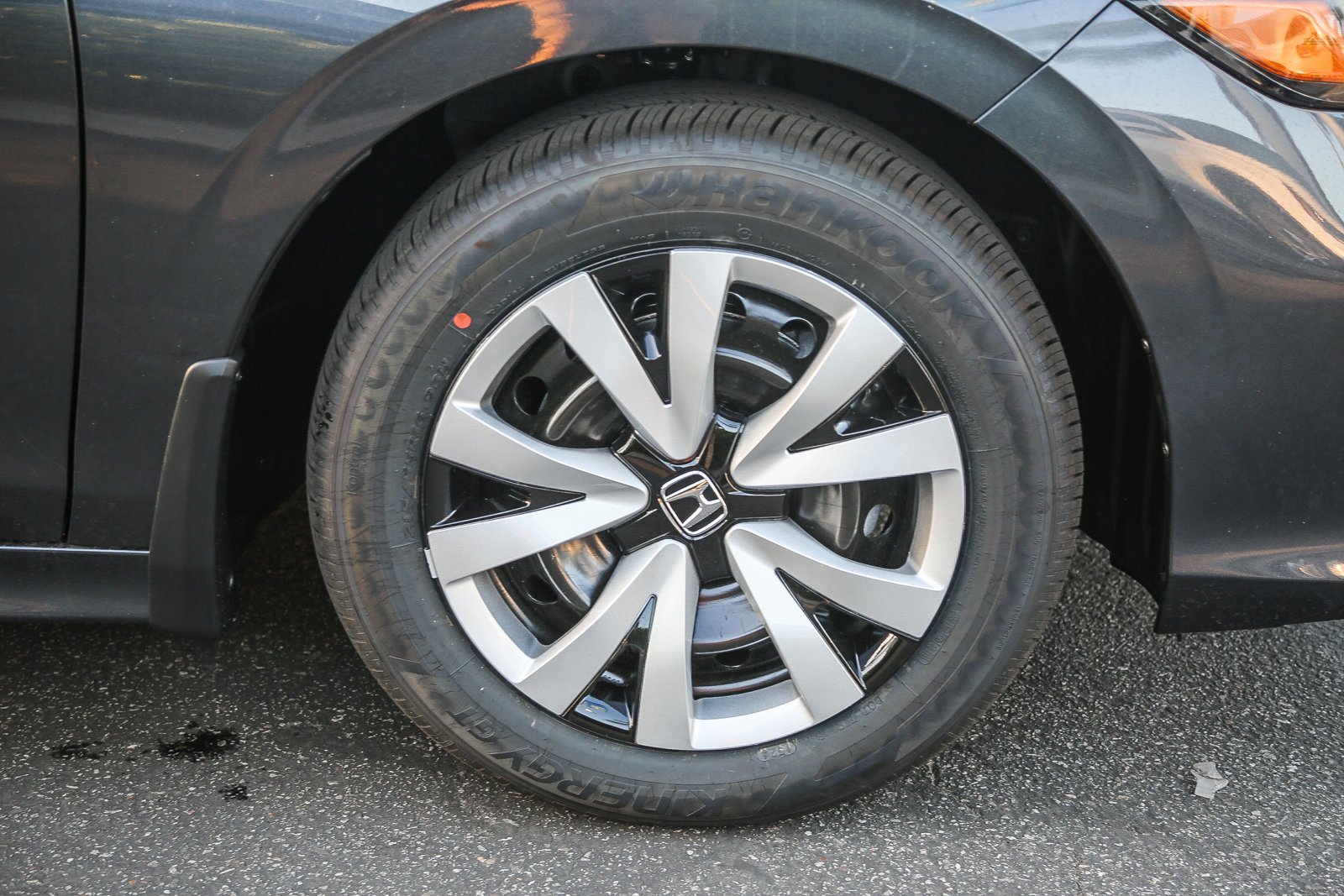 New 2026 Meteorite Gray Metallic Honda LX CVT image 10