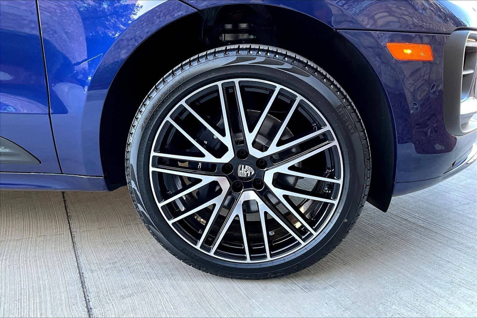 2026 Porsche Macan - Photo 11