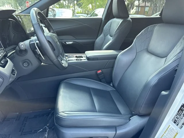 2025 Lexus RX 350 - Photo 11
