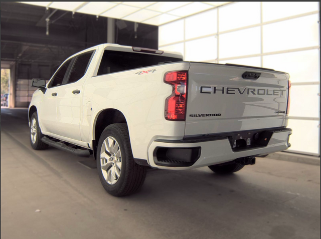 Used 2024 White Chevrolet Custom image 4