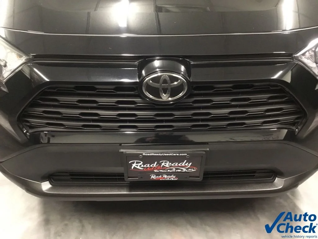 Used 2019 Black Toyota LE image 18