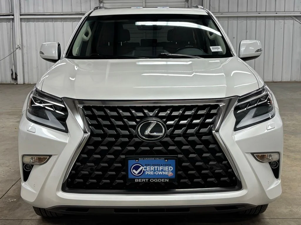 Used 2023 White Lexus 460 image 3