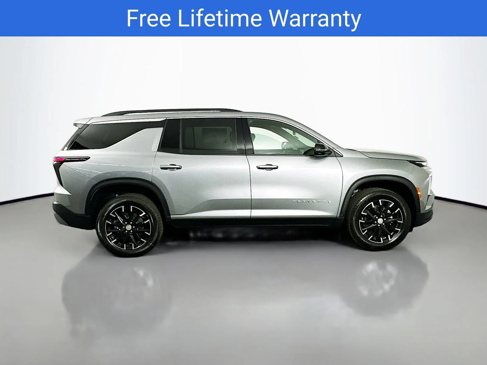 2026 Chevrolet Traverse LT - Photo 9
