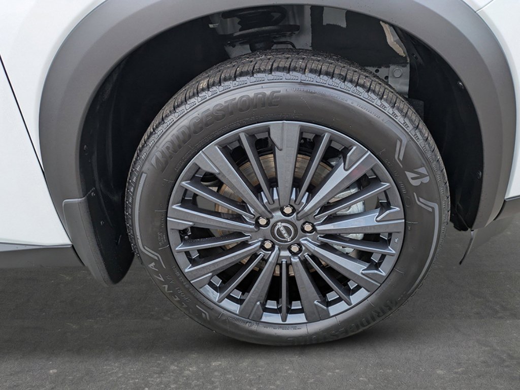 New 2026 Everest White Pearl Tricoat Nissan SL image 9