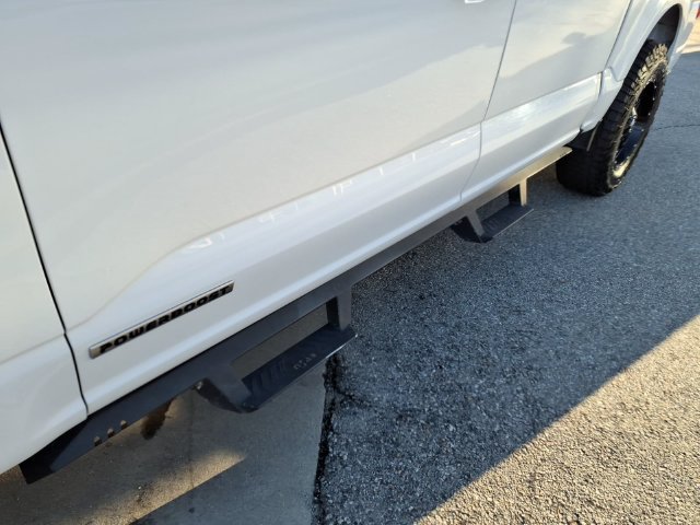 Used 2021 White Ford Lariat image 12
