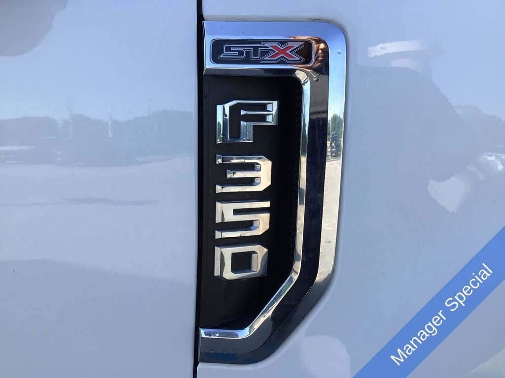 Used 2019 White Ford XL image 15