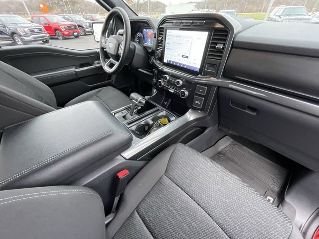 Used 2023 Hot Pepper Red Tinted Clearcoat Ford XLT image 79