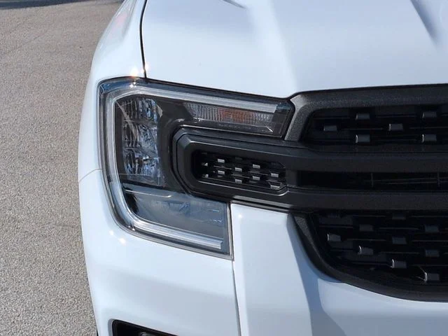 New 2026 Oxford White Ford XL image 10