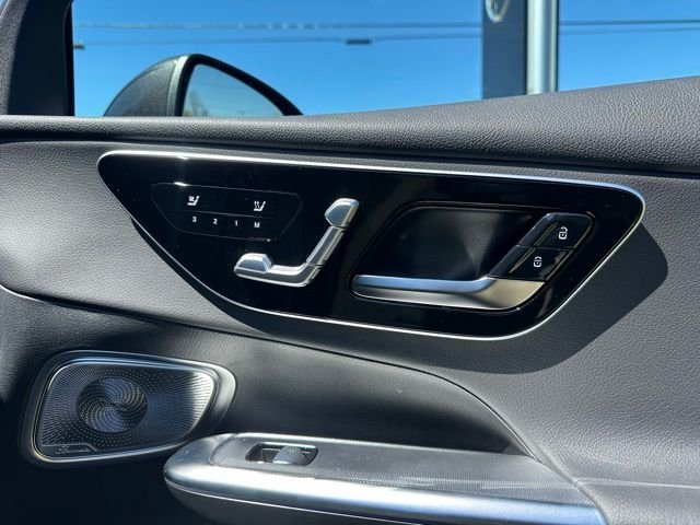 Used 2026 Gray Mercedes-Benz GLC 300 image 24