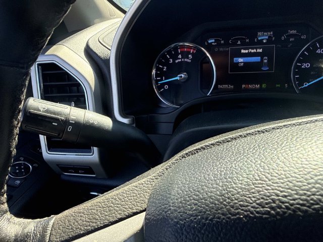 Used 2020 Black Metallic Ford Lariat image 32