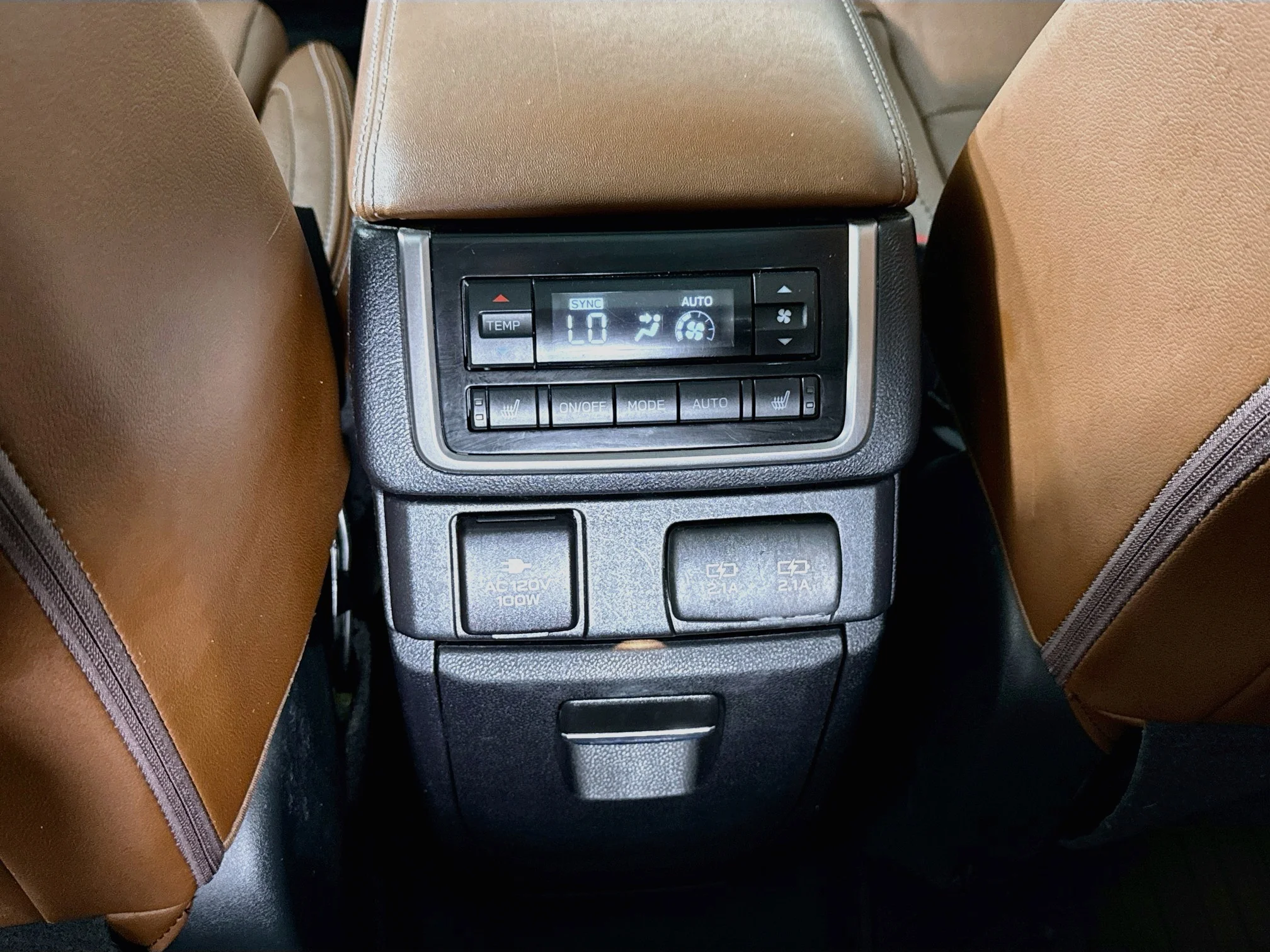 Used 2021 Crystal White Pearl Subaru Touring image 27