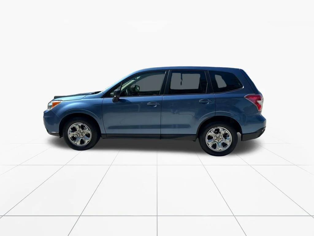 Used 2015 Quartz Blue Subaru 2.5i image 4