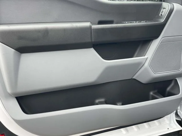 New 2026 Oxford White Ford F-450® XL image 18