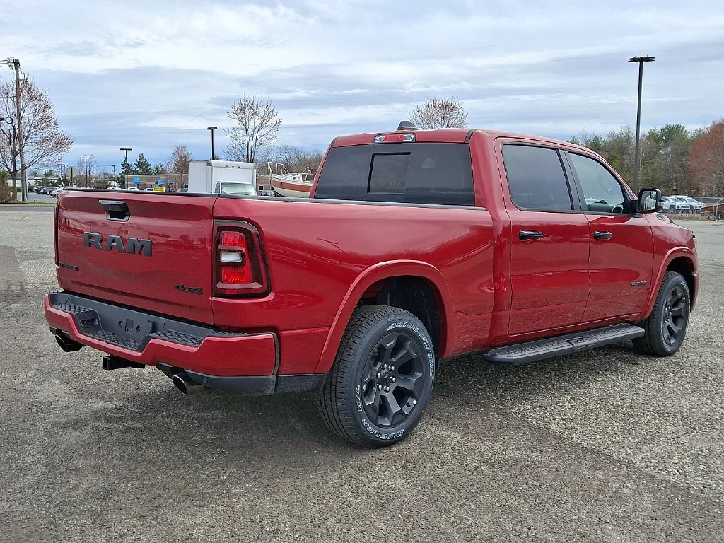New 2026 Molten Red Pearl-Coat Exterior Paint RAM Big Horn image 8