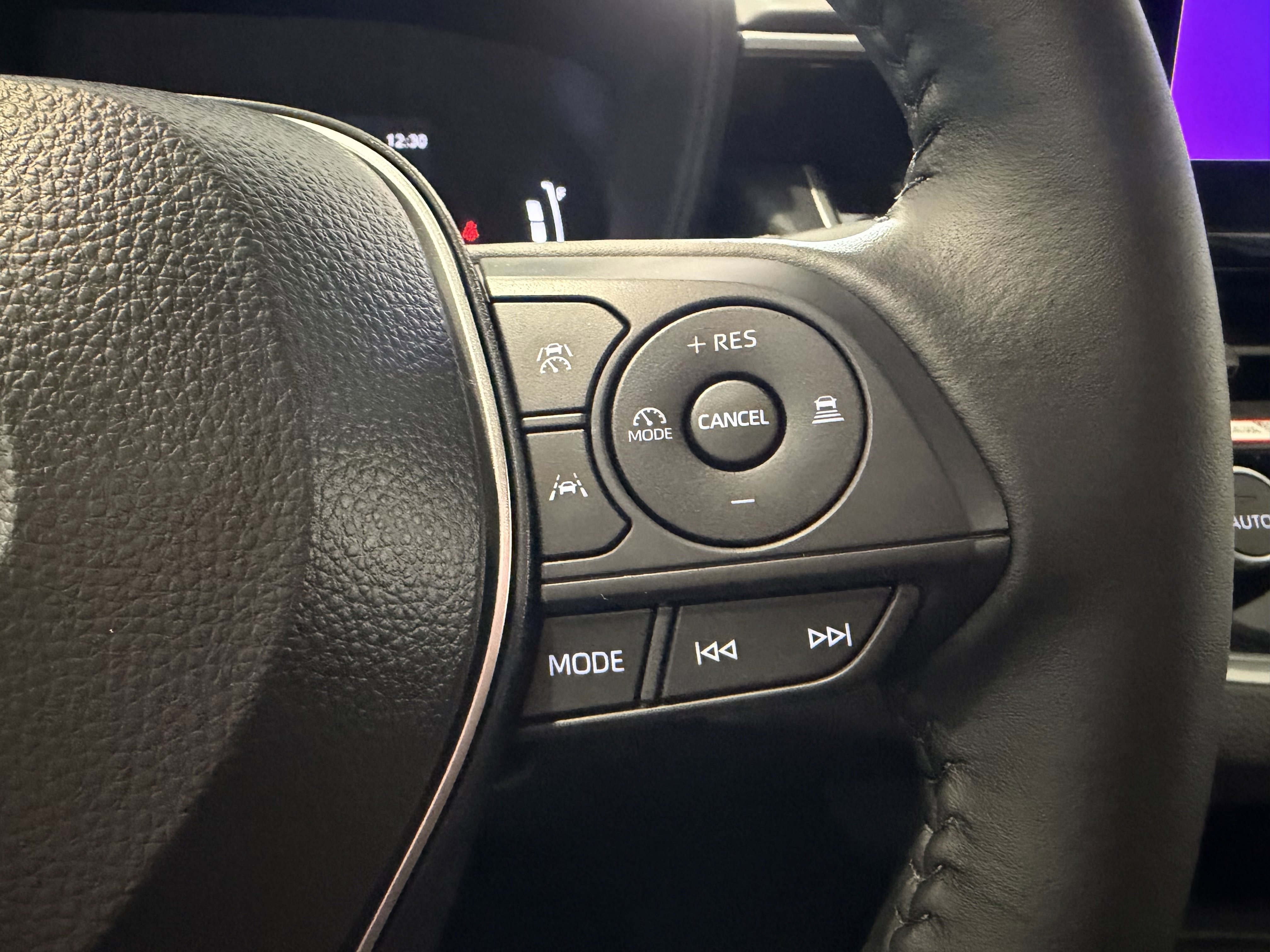 2026 Toyota Corolla SE - Photo 35