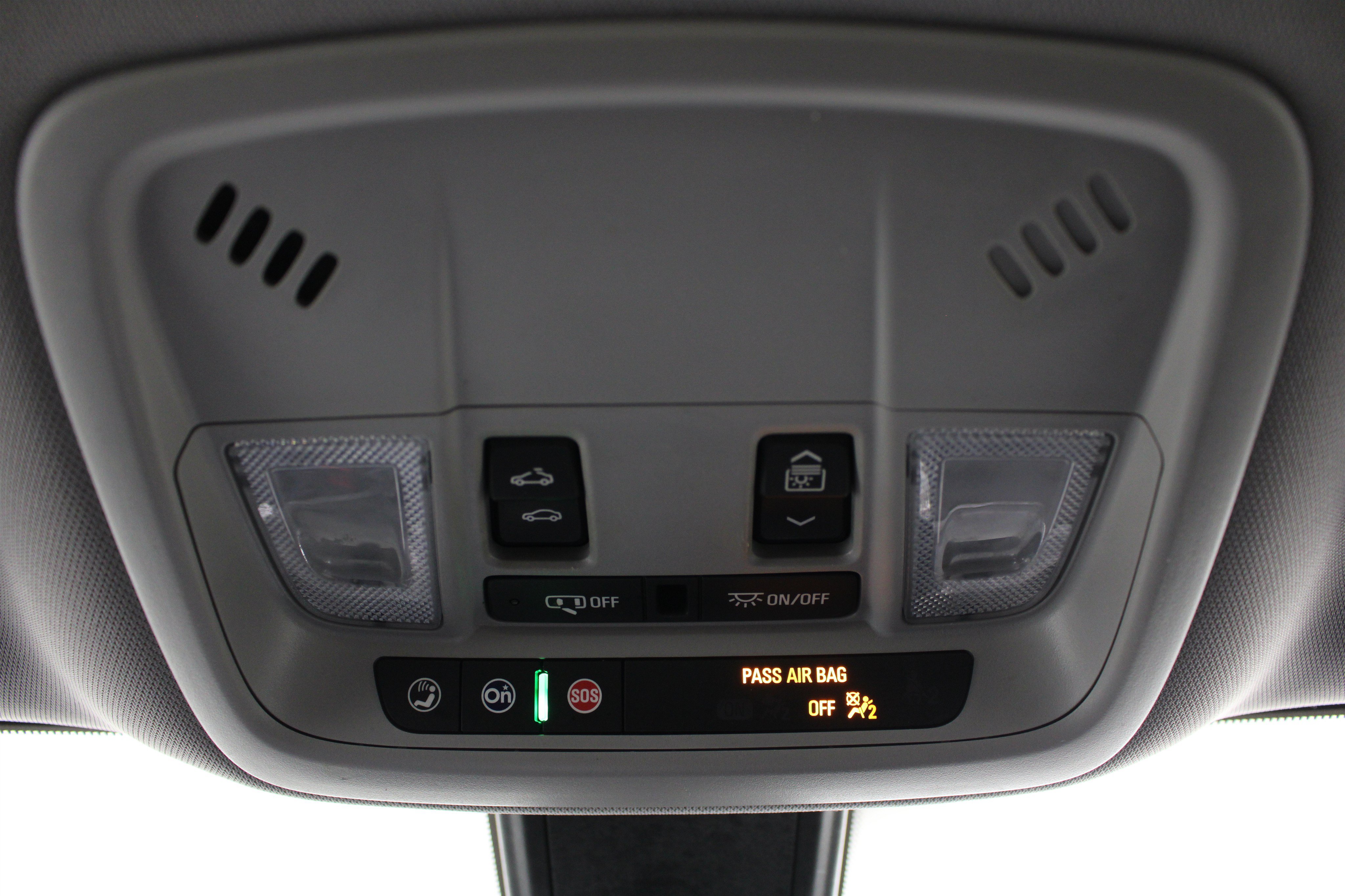 Used 2020 Shadow Gray Metallic Chevrolet LT image 21