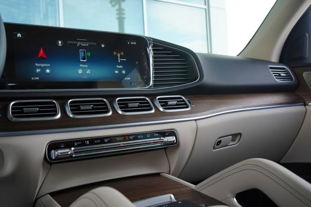 New 2026 Selenite Grey Metallic Mercedes-Benz GLE 350 image 47