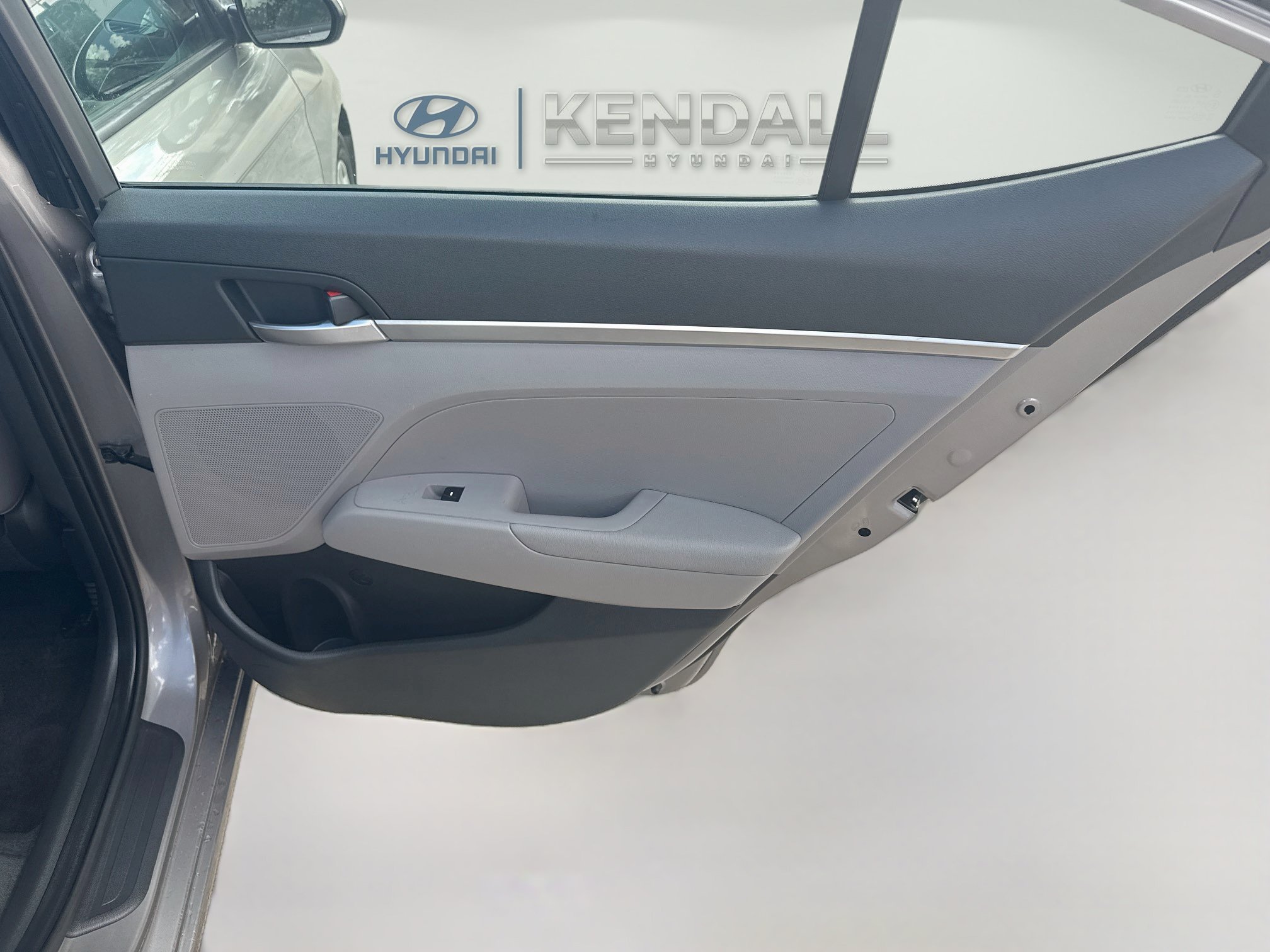 2020 Hyundai Elantra SE - Photo 27