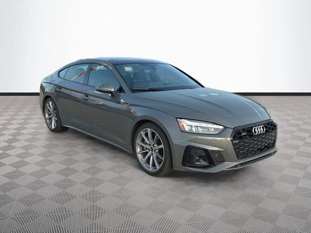 Used 2025  Audi 45 S line Premium image 1