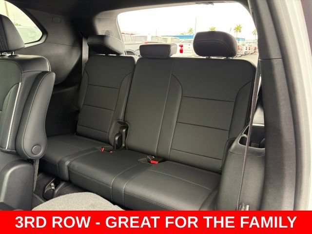 2025 Buick Enclave Preferred - Photo 16