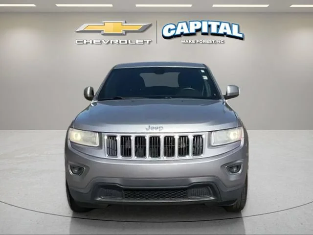 Used 2016 Silver Jeep Laredo image 8