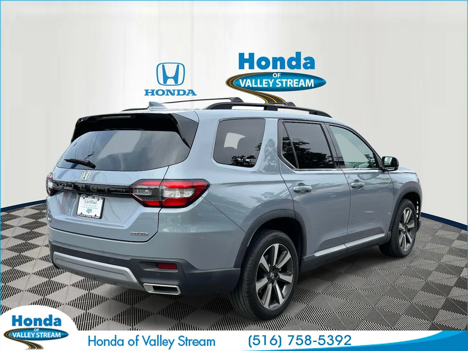 Certified Used 2023 Sonic Gray Pearl Honda Touring image 4