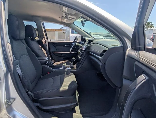 Used 2015 Silver Chevrolet LT image 18