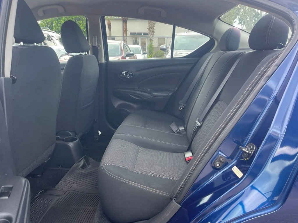 Used 2018 Blue Nissan 1.6 SV image 8