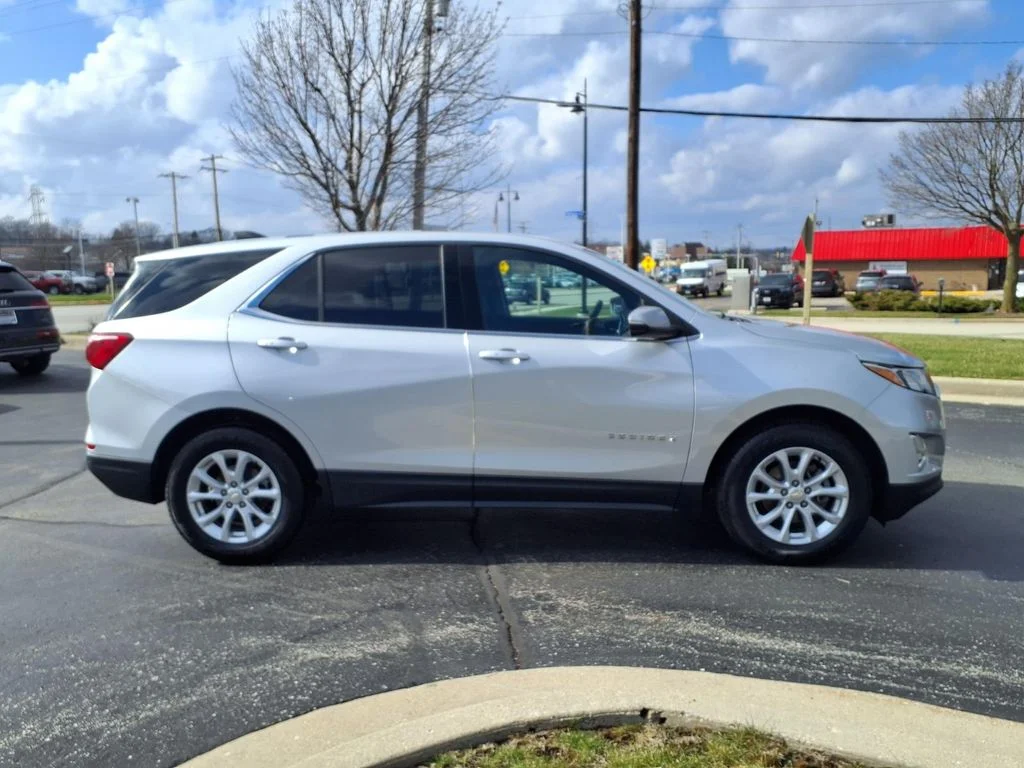 Used 2019 Chevrolet Equinox 2FL with VIN 2GNAXJEV9K6243513 for sale in Franklin, WI