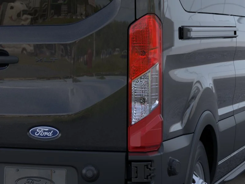 New 2026 Agate Black Metallic Ford Passenger Van XLT image 21