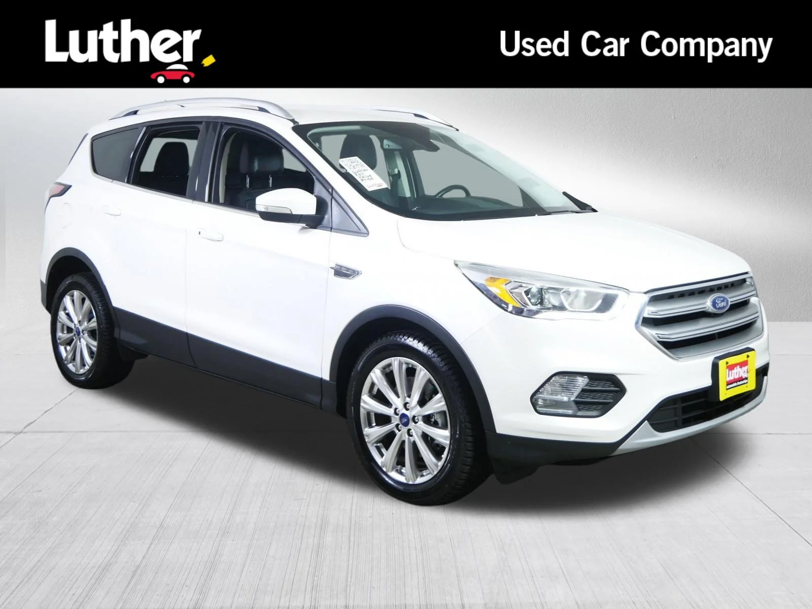 Used 2017 White Platinum Metallic Tri-Coat Ford Titanium image 1